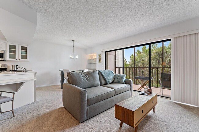 Building Photo - 1605 S US Hwy 1