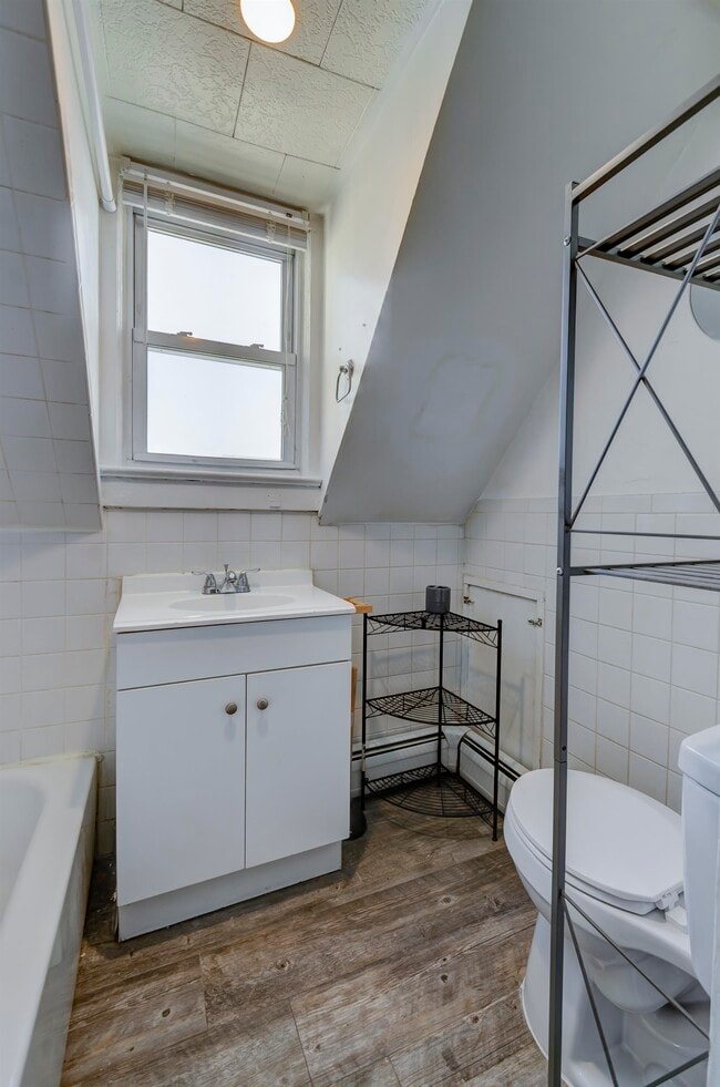 Building Photo - 788 Avenue A Ave