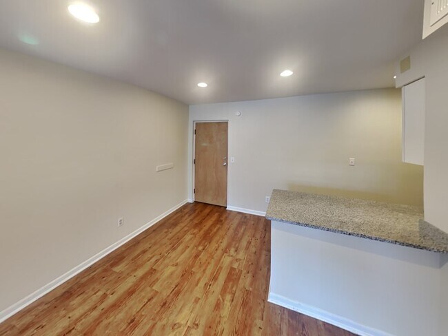 Building Photo - 31 Chittenden Ave