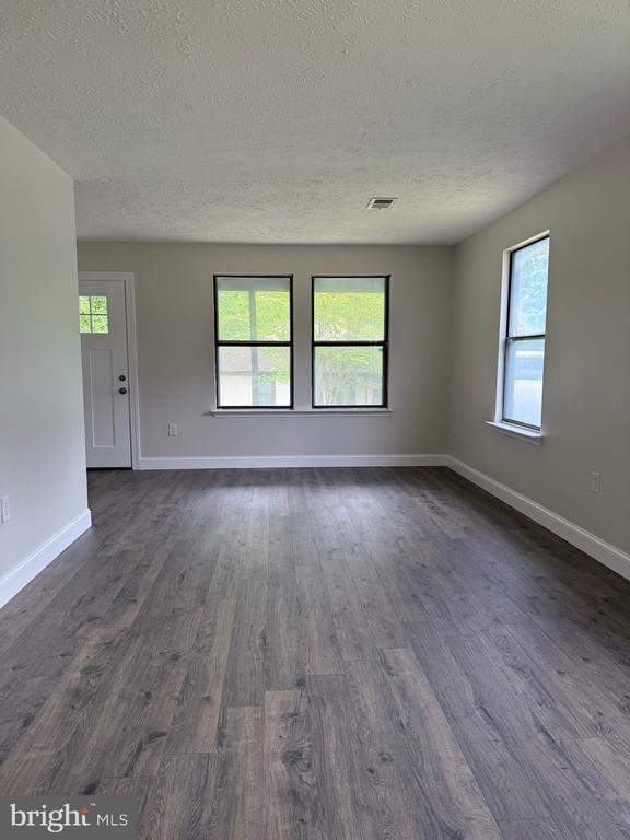 Building Photo - 3295 Jesmond Ct