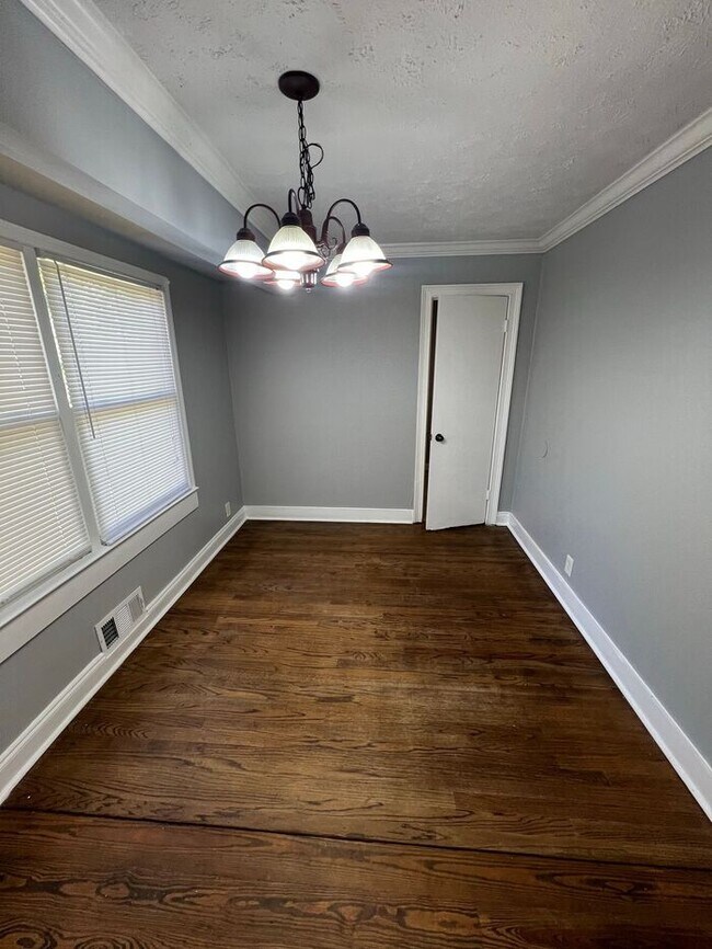 Building Photo - Huge 5 bedroom home in Lawrenceville NOW READY!