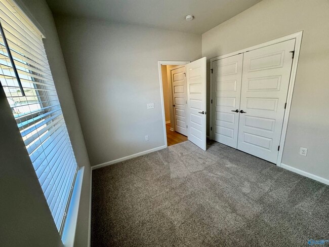 Building Photo - 14557 Mountain Strm Dr