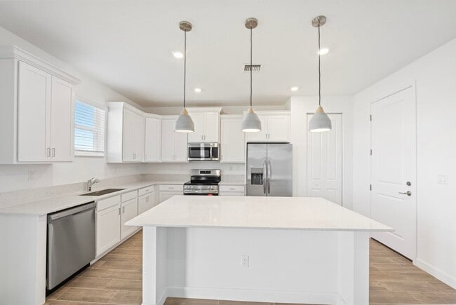 Building Photo - 3538 Angler Dr