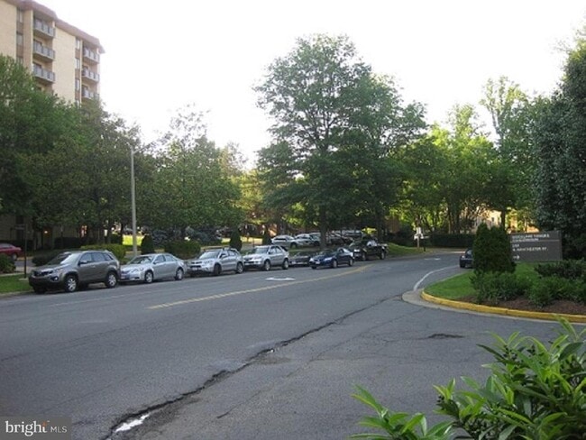 Building Photo - 3100 S Manchester St