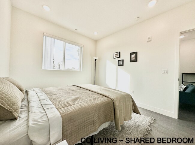 Building Photo - 1950 S Normandie Ave