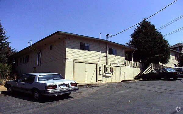 Building Photo - 970 Healdsburg Ave