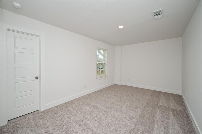 Building Photo - 8030 Kay Hbr Dr