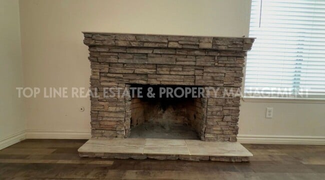 Building Photo - Coming Soon!  Home For Rent with pool. Tenant occupied. Please do not disturb tenants.