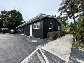 Building Photo - 500 SW 3rd Ave