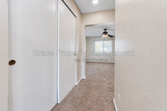 Building Photo - 5177 Pelican St