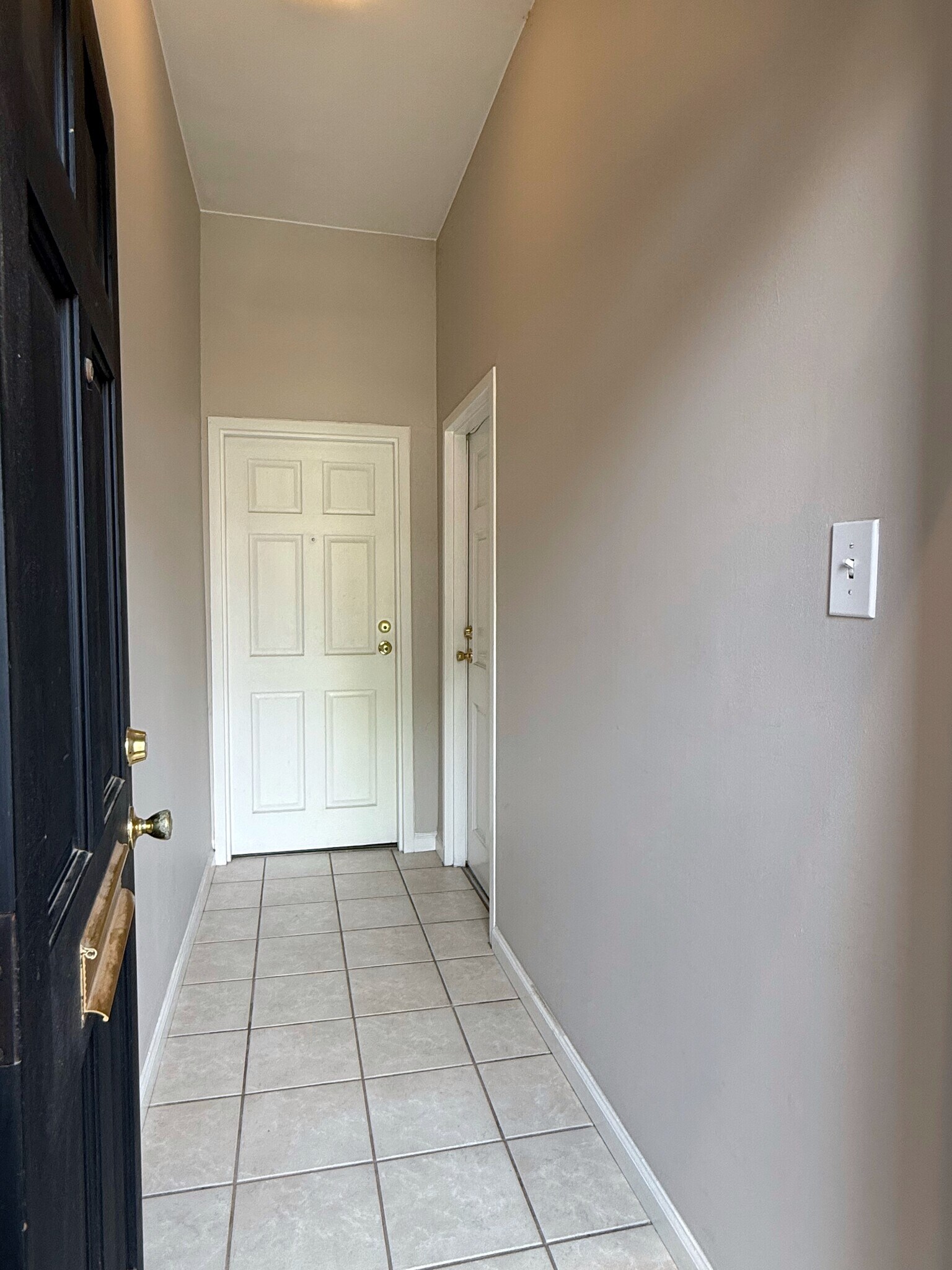 Mudroom at Front Entrance - 2020 Sidney St
