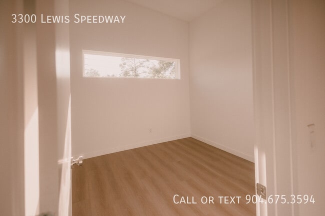 Building Photo - 3300 Lewis Speedway