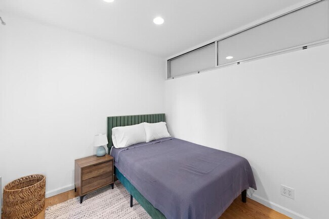 Building Photo - 103 1st Ave