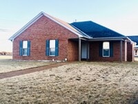 Building Photo - 88 Romie Dr