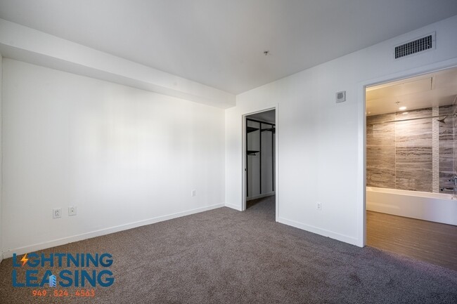 Building Photo - Luxury Two-Bedroom in North Hollywood – On...