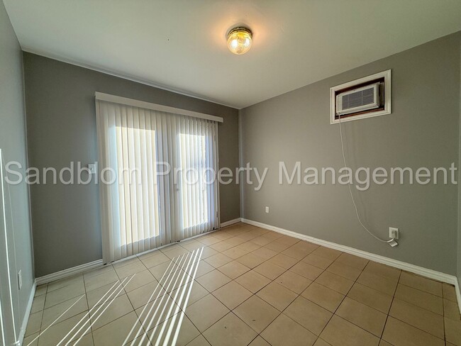 Building Photo - For Lease | University of Tulsa | Available Now!