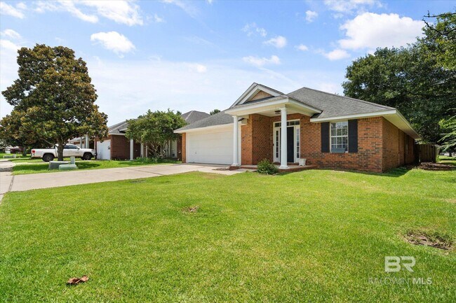 Building Photo - 21570 Palmer Ct