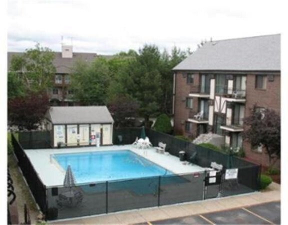 Building Photo - 59 Highland Glen Dr