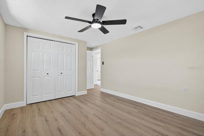 Building Photo - 420 Palm Creek Dr