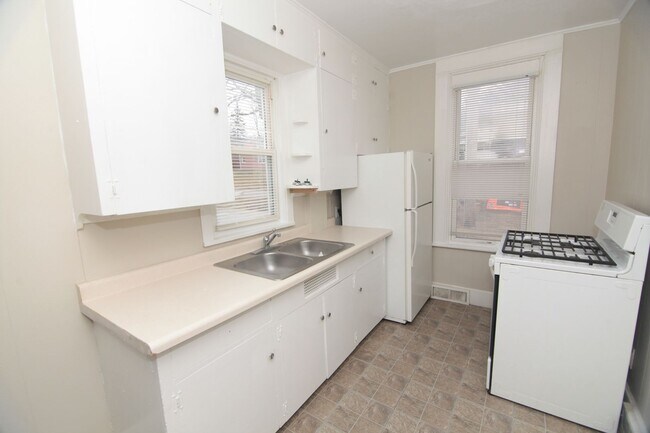 Building Photo - QCA4626