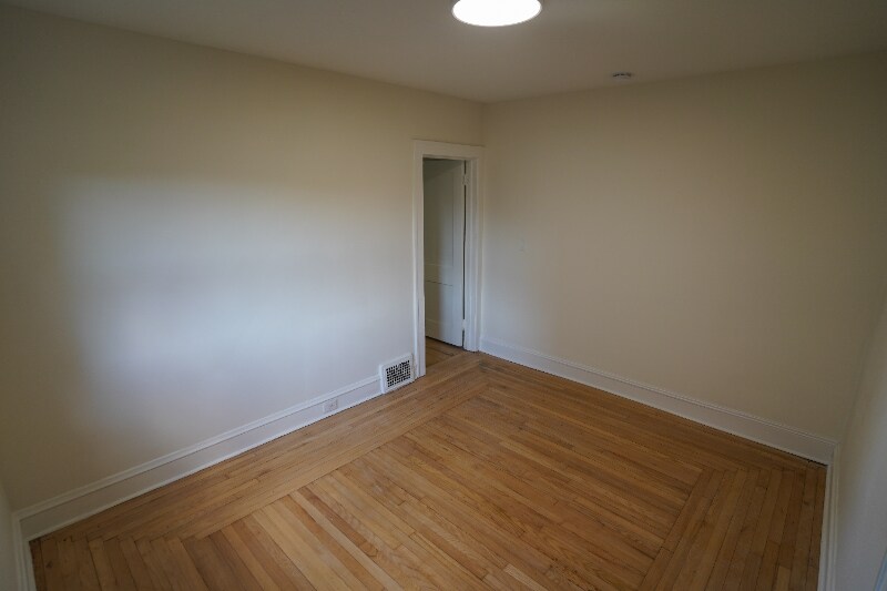 Building Photo - 11416 Clifton Blvd