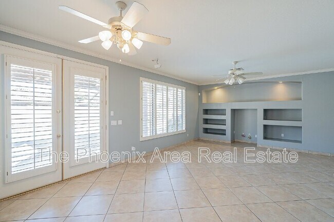 Building Photo - 110 W Cardinal Way