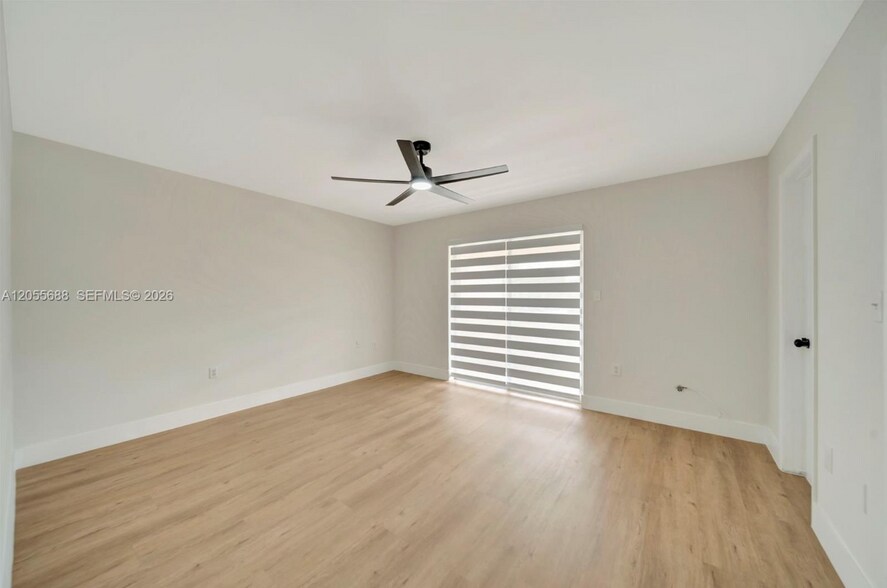 Building Photo - 8769 SW 137th Ave