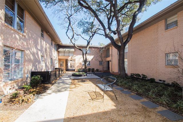Building Photo - 6138 Bandera Ave