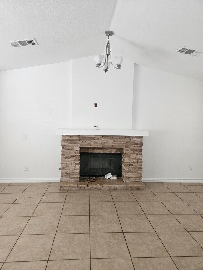 Building Photo - 66316 San Juan Rd