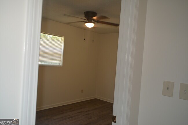 Building Photo - 354 Roy Huie Rd