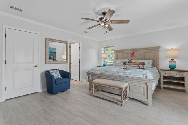 Building Photo - 139 Brady Dr