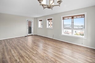 Building Photo - 165 Cottage St