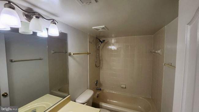 Building Photo - "Charming 2-Bedroom Retreat in Bowie with Spacious 1,514 Sq Ft!"