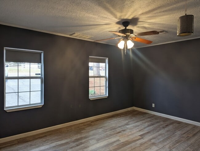 Building Photo - Spacious Noble Home with Open-Concept Kitchen, Storm Shelter & Workshop Space!