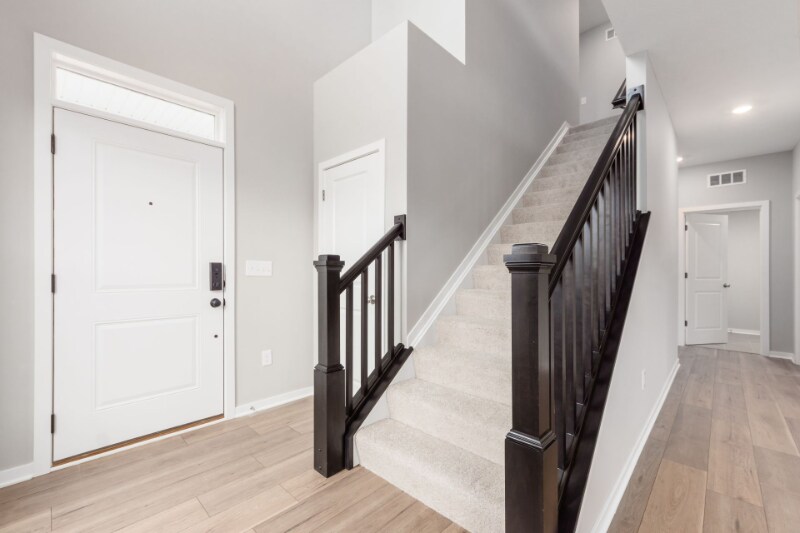 Building Photo - 6073 Miranda Ln