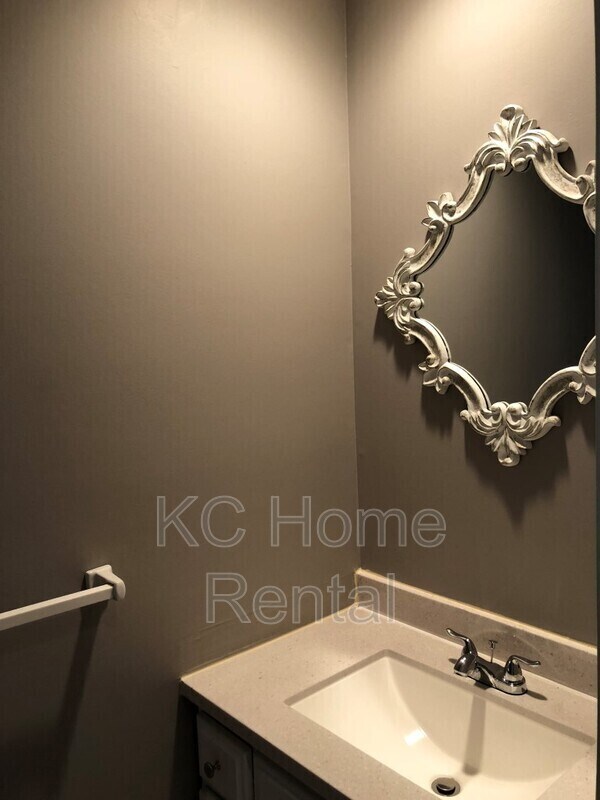 Building Photo - 8506 W 108th Pl