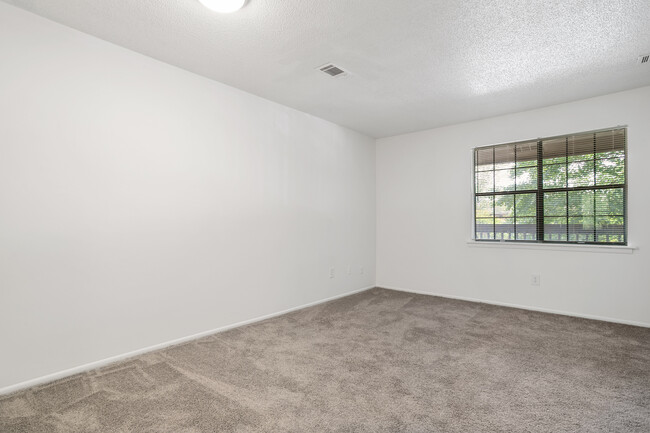 Living Area (2) - Fairhill Apartments