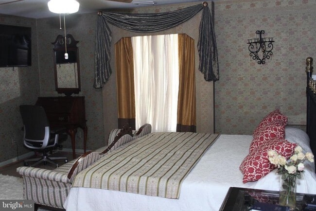 Building Photo - 600 Glenside Rd