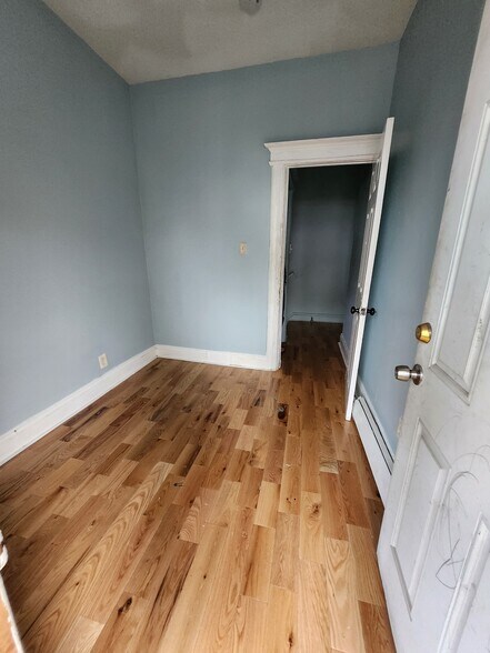 Building Photo - 183 Wegman Pky