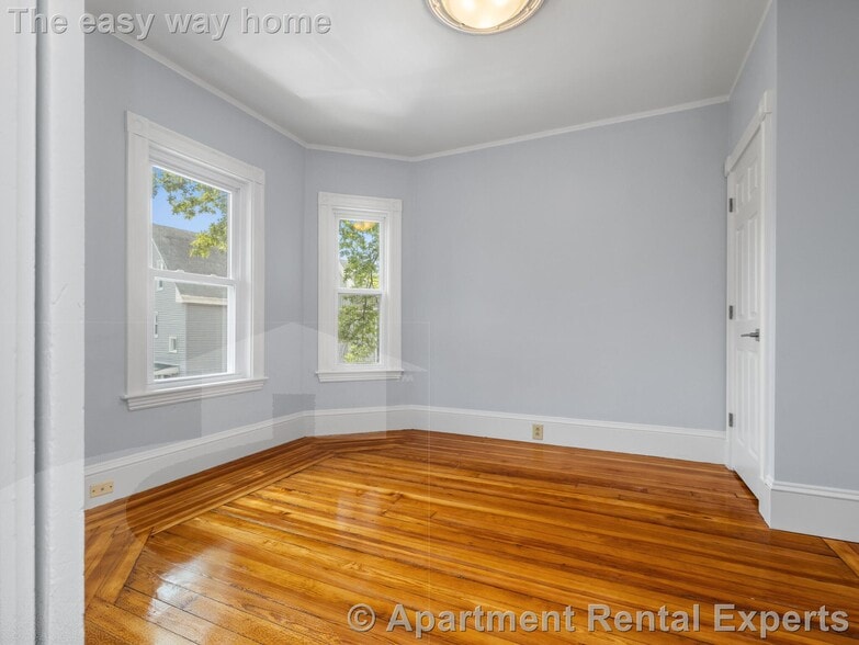 Building Photo - 57 Hawthorne St