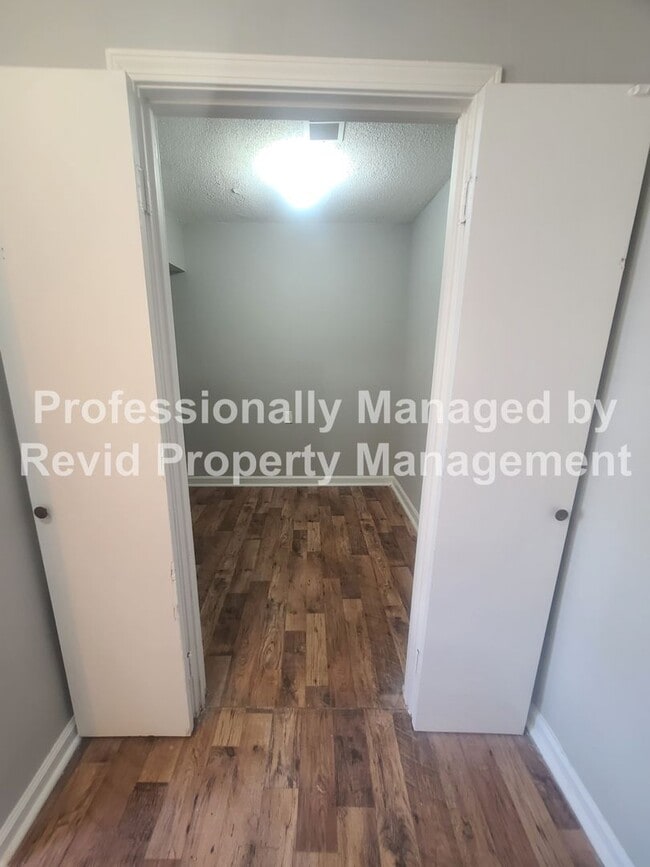 Building Photo - 3 Bedroom Home in Frayser!