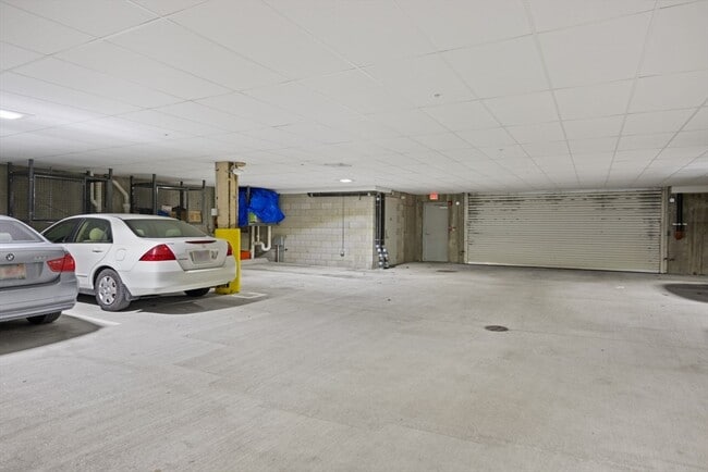 Building Photo - 441 Essex St