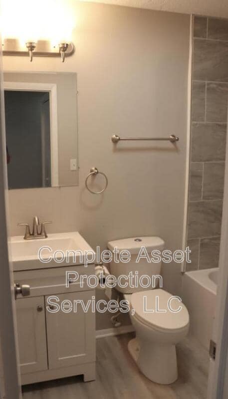 Building Photo - 5475 Aspen Ave
