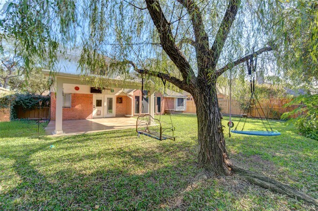 Building Photo - 115 Crimson Bay Dr