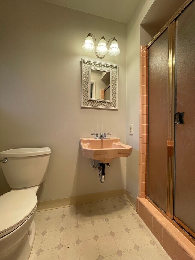 Building Photo - Spacious Granite Bay Home Near Folsom Lake – Available Now