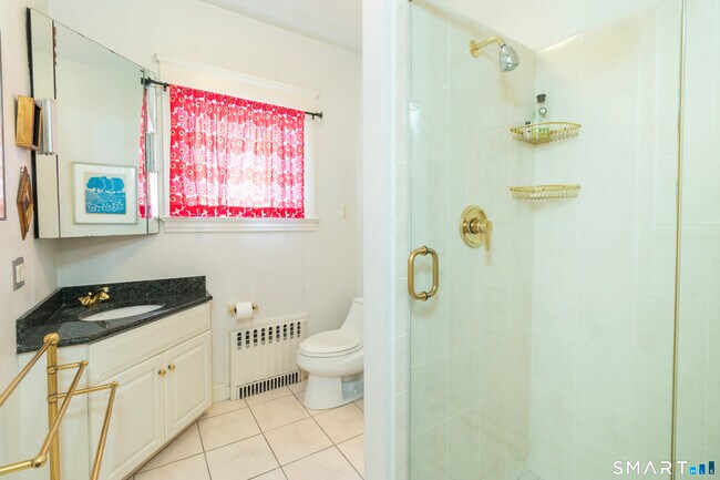 Building Photo - 18 Rockland Park