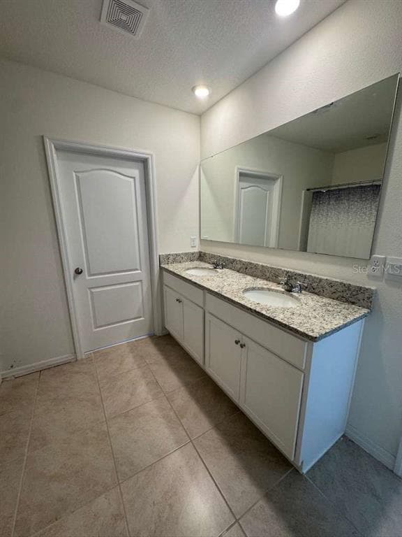 Building Photo - 9752 Black Walnut Dr