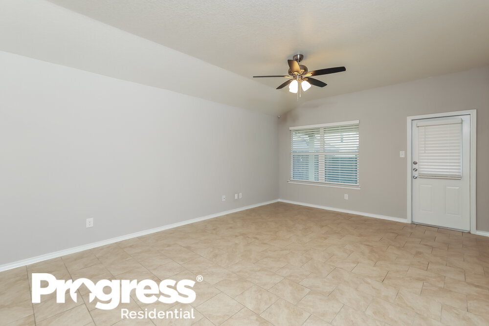 Building Photo - 5714 Goliad Blf