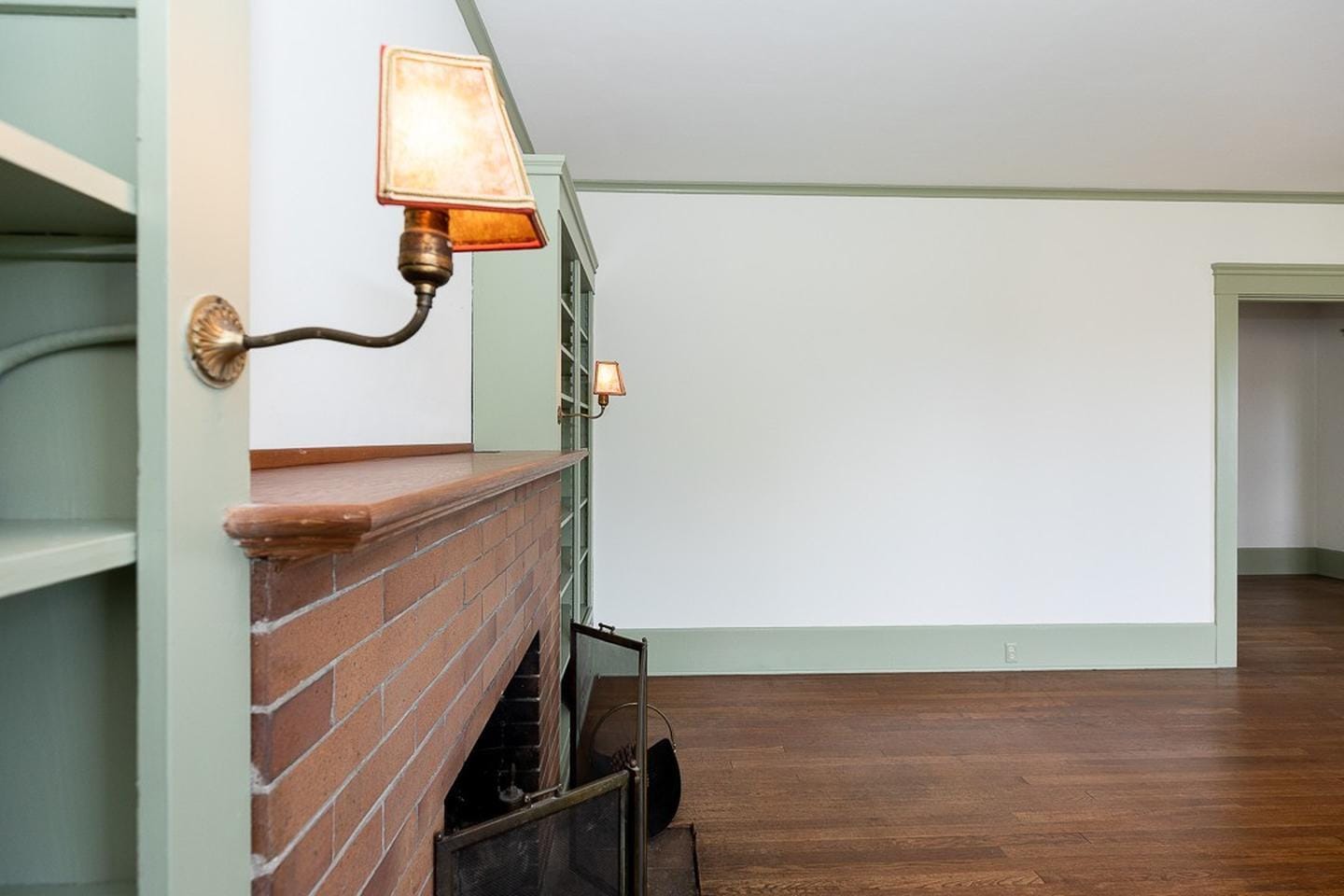 Building Photo - Large North Berkeley gem