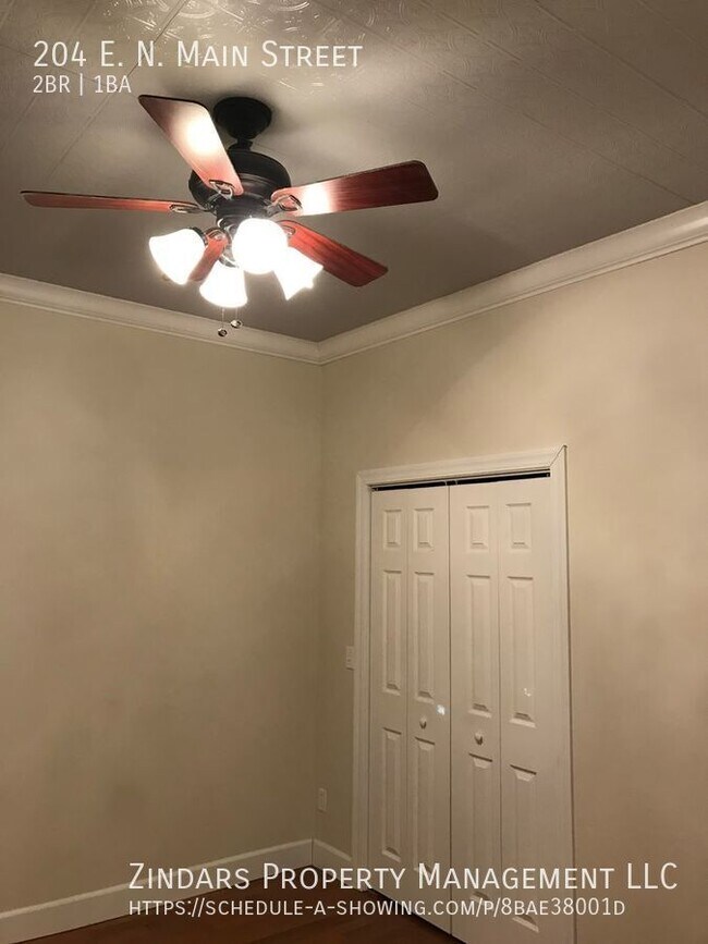 Building Photo - 204 E N Main St